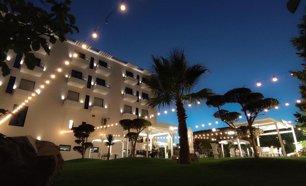 Hotel Delta Durrës Buitenkant foto