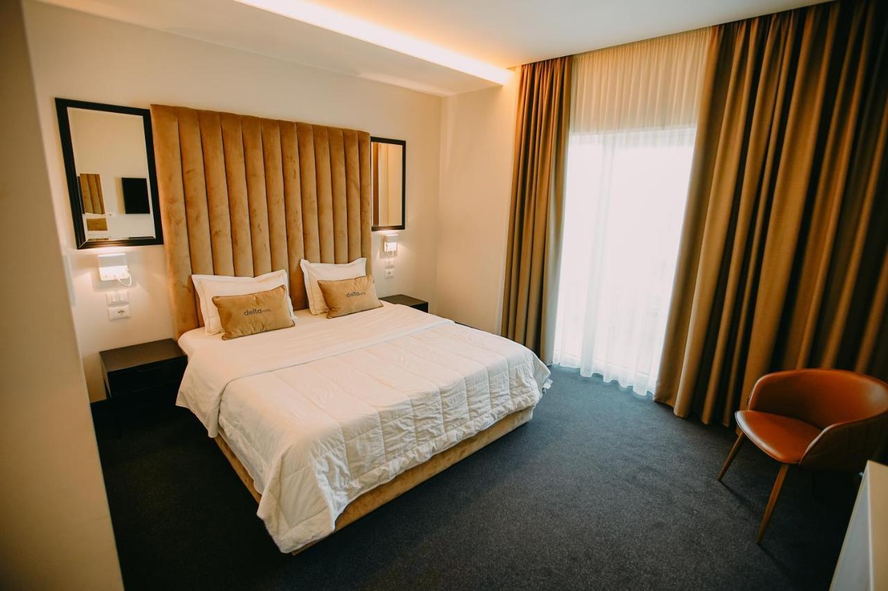 Hotel Delta Durrës Buitenkant foto