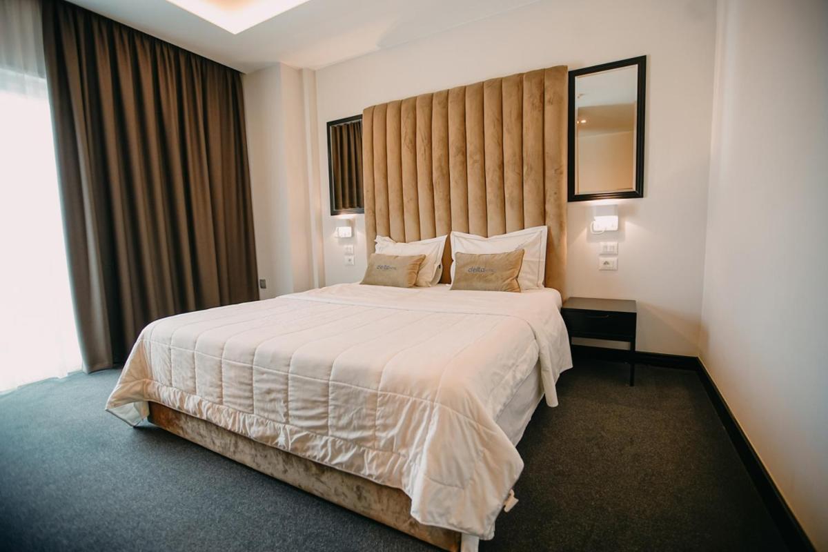 Hotel Delta Durrës Buitenkant foto