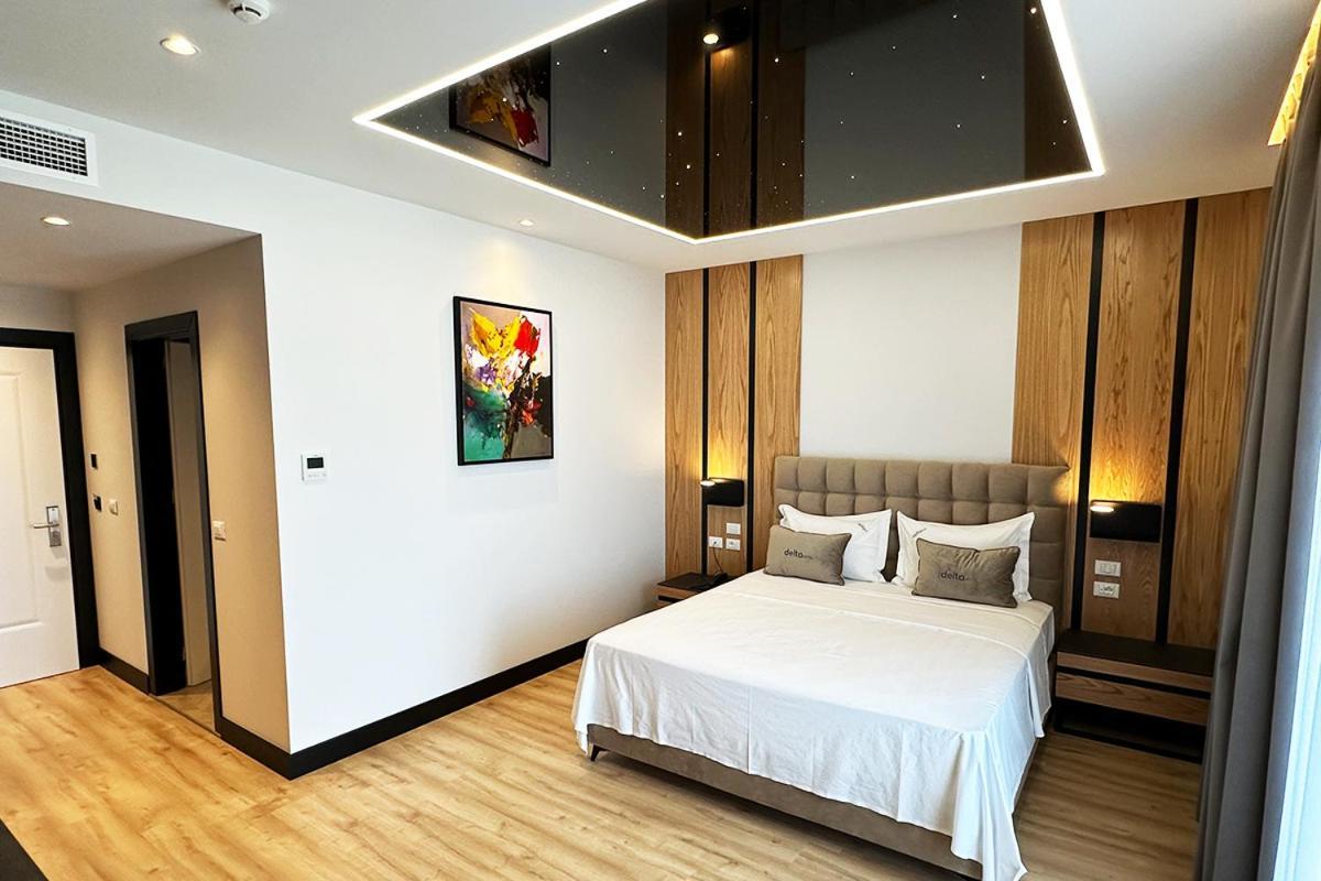 Hotel Delta Durrës Buitenkant foto